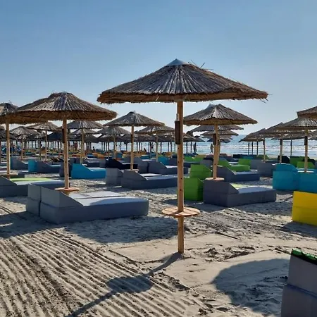Apartament Vandut Luna Mai - Nu Primim Rezervari ! Appartamento Năvodari